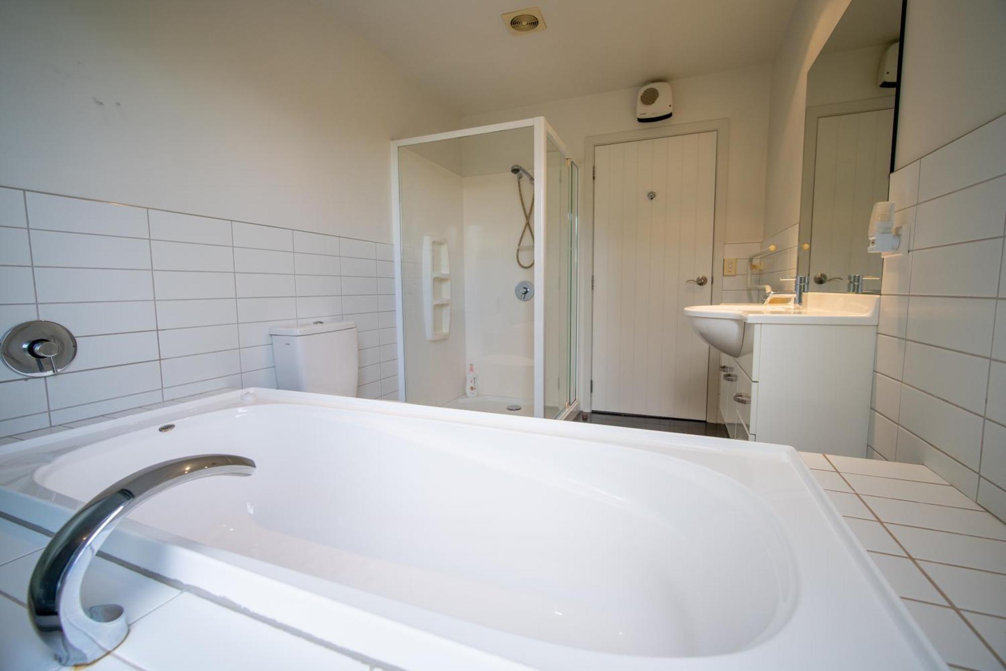 Southland Sounds - Te Anau Holiday Home Kültér fotó